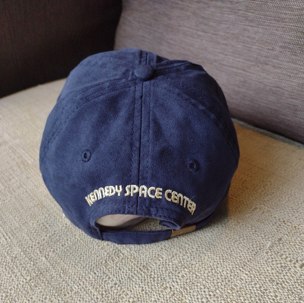 NASA Cap - Picture 2 of 3